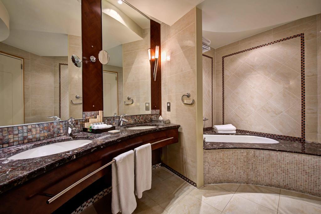 Corinthia Tripoli Hotel Exterior photo